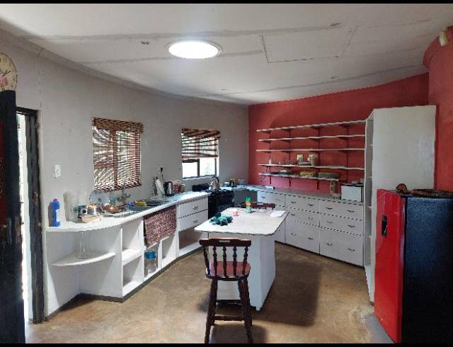 3 BEDROOM HOUSE FOR SALE IN ILFRACOMBE